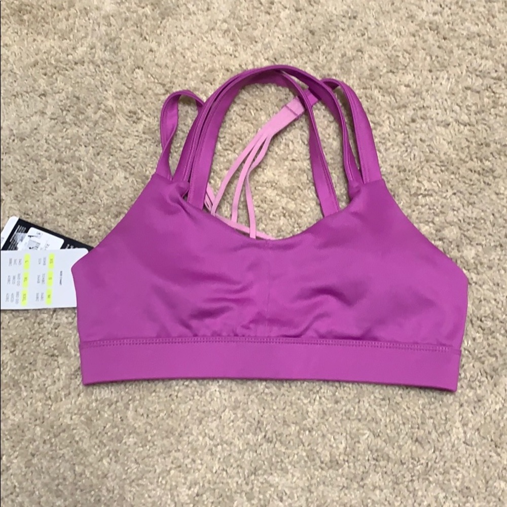 sports bra
